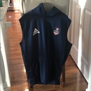 Adidas USA volleyball sleeveless hoodie, size XL.